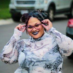 Meet your Posher, Alisha